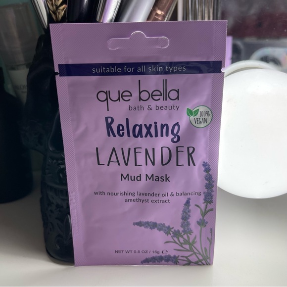 3/$15 Que Bella Bath & Beauty Relaxing Lavender Mud Mask Single Mud Mask Vegan - Picture 1 of 5